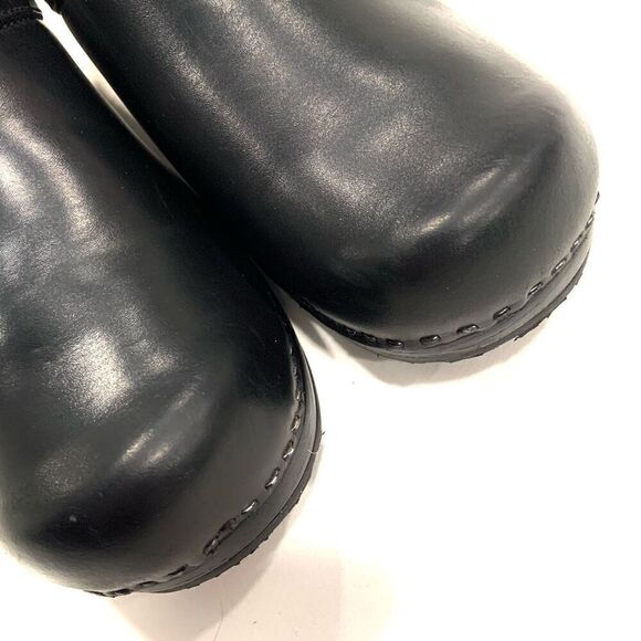 L.L. BEAN Leather Clogs (Sz 9.5) - Picture 7 of 10